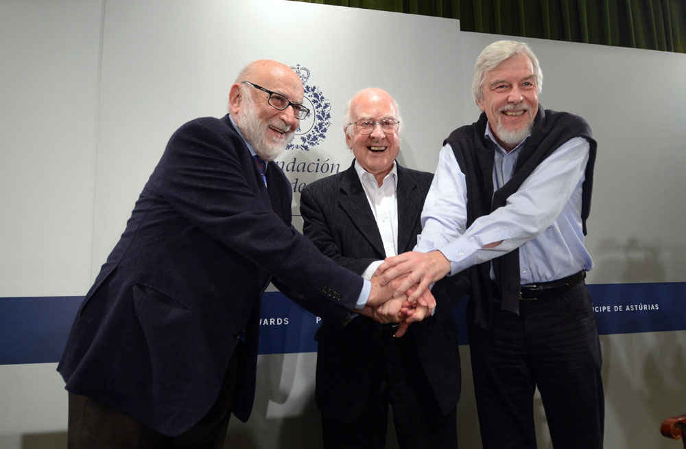 Press conference with Peter Higgs, François Englert and Rolf Heuer, President of CERN
